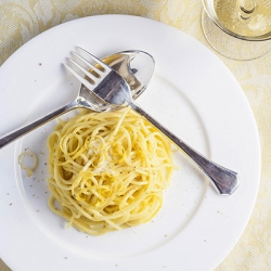 Spaghetti with Saffron & Lemon