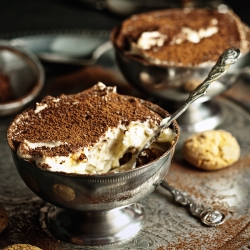 Tiramisu with Amaretti Cookies