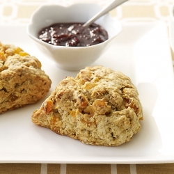 Apricot Ginger Toasted Oat Scone