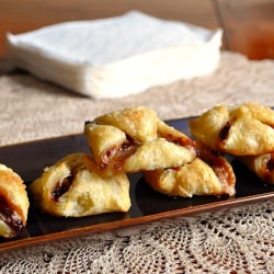 Brie & Jam Bites