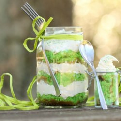 St. Patrick’s Day Cake In A Jar