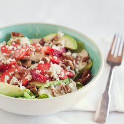 Strawberry Avocado Gorgonzola Salad