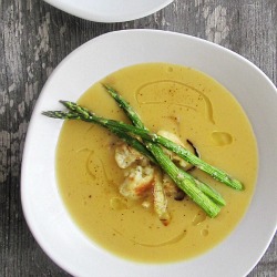 Roasted Cauliflower& Asparagus Soup