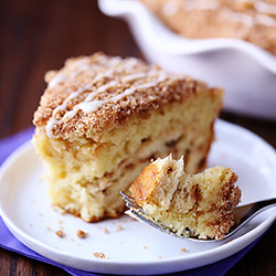 Cinnamon Roll Coffee Cake Pie