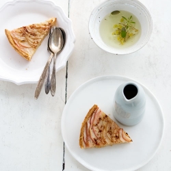 Simple Apple Tart