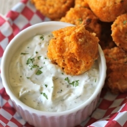 Buffalo Chicken Quinoa Bites