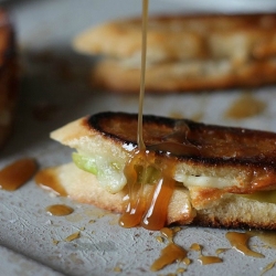 Brie and Apple Grilled Cheese