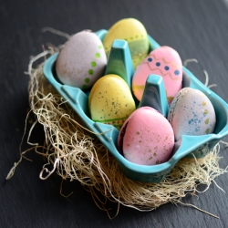 Easter Egg Macarons