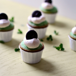 Mint Chocolate Chip Cupcakes