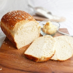 Country White Bread with Oats