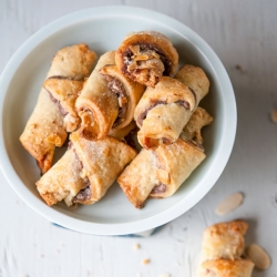 Rugelach w Almond-Azuki Bean Filling