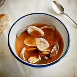 Game of Thrones Clam-Seaweed Soup