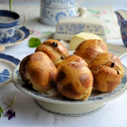 Hot Cross Buns for Easter