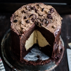 Chocolate Cake with Coffee Mousse