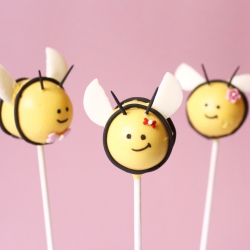 Bumble Bee & Flowerpot Cake Pops