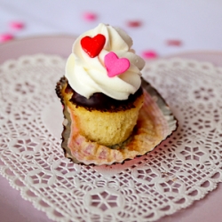 Mini Boston Creme Cupcakes