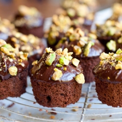 Passover Chocolate Pistachio Cake