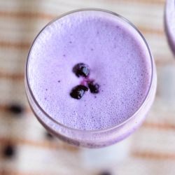 Blueberry Oatmeal Smoothie