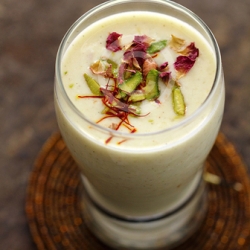 Thandai Lassi