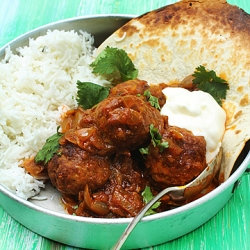 Lamb Meatballs in a Spicy Curry