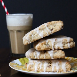 Maple Oat Pecan Scone