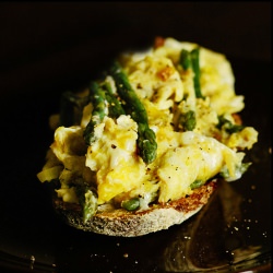 Scrambled Eggs with Asparagus