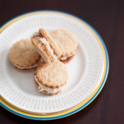 Vegan Tahini Sandwich Cookies