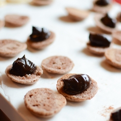 Easy Chocolate Cream for Macarons