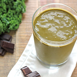 Chocolate Kale Smoothie For Ladies