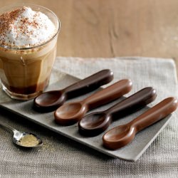 Cream Pots with Chocolate Spoons