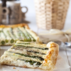 Asparagus and Ricotta Tart