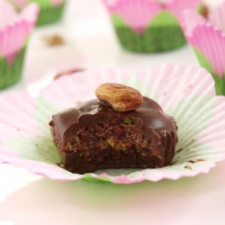 Raspberry Pistachio Chocolate Cups