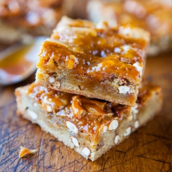 Salted Caramel Pretzel Blondies