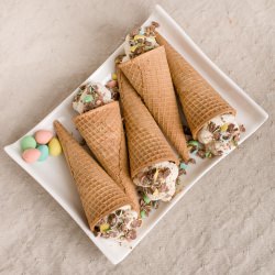 Mini Egg Cone-olis