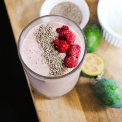 Raspberry & Feijoa Smoothie