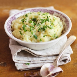 Mashed Potato with Roasted Garlic