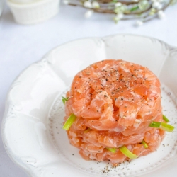 Salmon Tartare with Chives