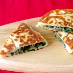 Gozleme with Spinach and Cheese