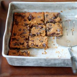 Chocolate Chip Chickpea Blondies