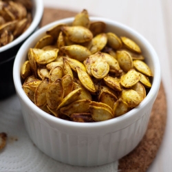 Roasted Pumpkin Seeds with Curry