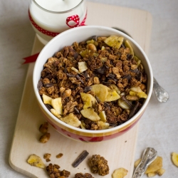 Banana Nutella Granola