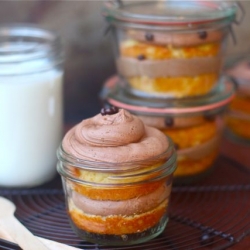 Vanilla Bean Mocha Jar Cupcakes