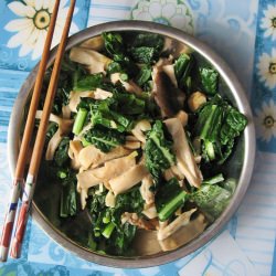 Dino Kale with Oyster Mushroom