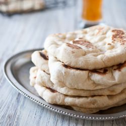 Homemade Garlic Beer Pita Bread