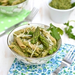 Penne w/ Asparagus & Pesto