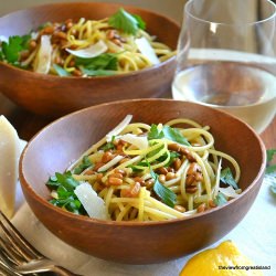 Spaghetti with Roasted Pine Nuts