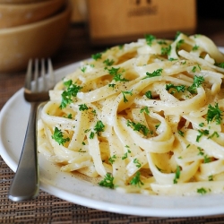 Easy Fettuccine Alfredo