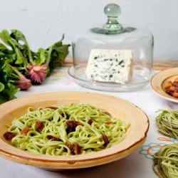 Spaghetti with Roquefort Sauce