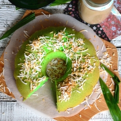 Pandan Chiffon Cake