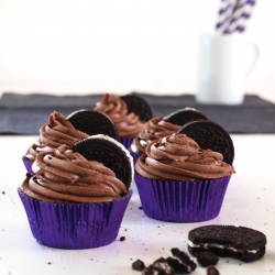 Chocolate Mousse Oreo Cupcakes